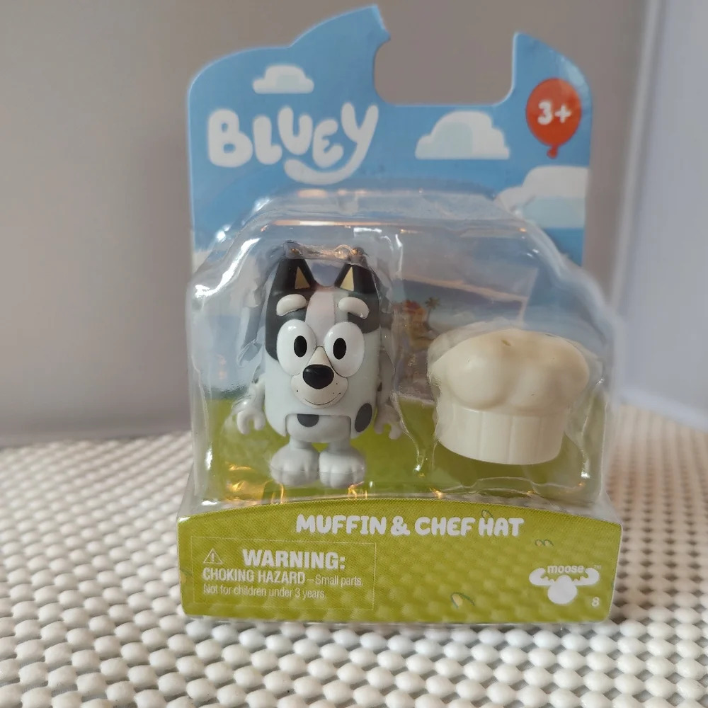 Bluey Cartoon Muffin and Chef Hat NWT